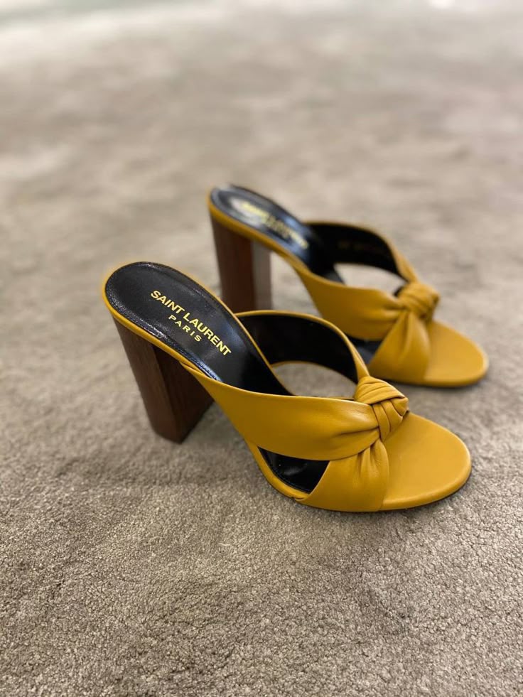 Women’s Collection